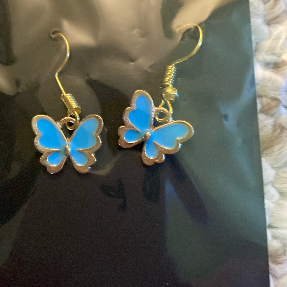 Light Blue Butterfly earrings. - Picture 3 of 3